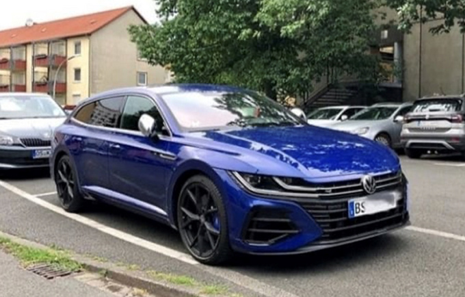 大众新ccr猎装版街拍造型足够吸睛搭20t四驱