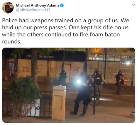 美警射击记者,香港记协竟指责港警 梁振英:去美国体验下
