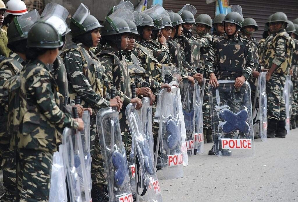 图为印度武装警察部队近期,据媒体报道,印度刚宣布1万大军撤离边境