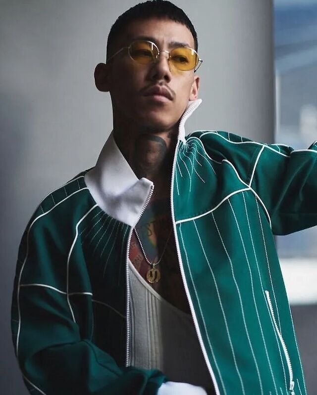 壁纸| 这个日本rapper,有人认识吗?