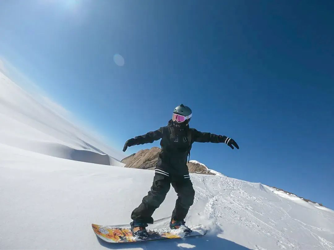南极单板滑雪的首位中国人53岁张哥滑遍七大洲赤心亦不改