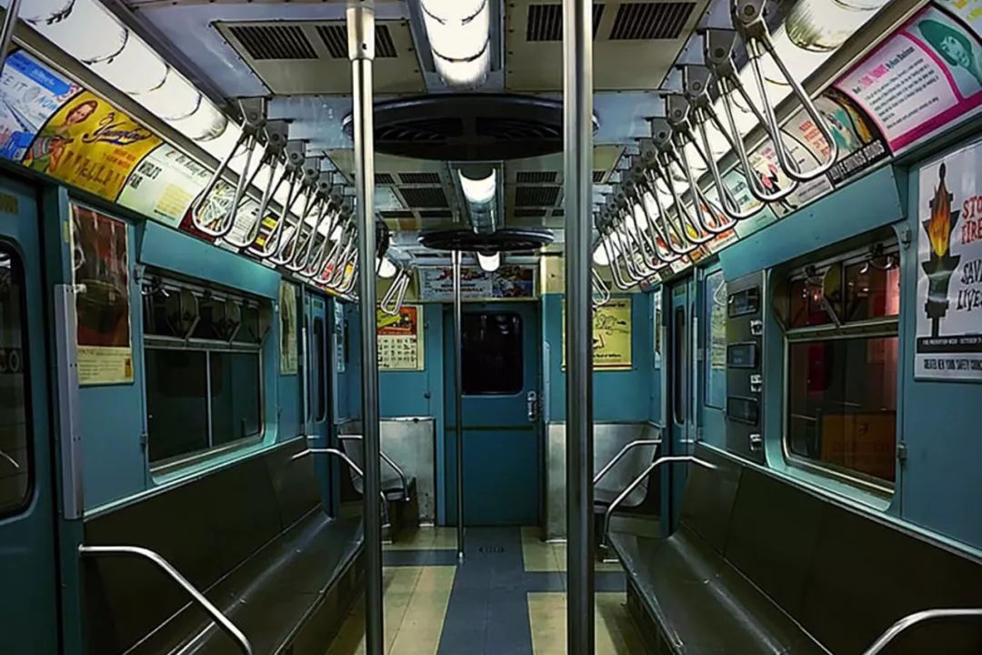 不过事实上,更准确地说,在布鲁克林市中心的纽约交通博物馆的地铁车厢