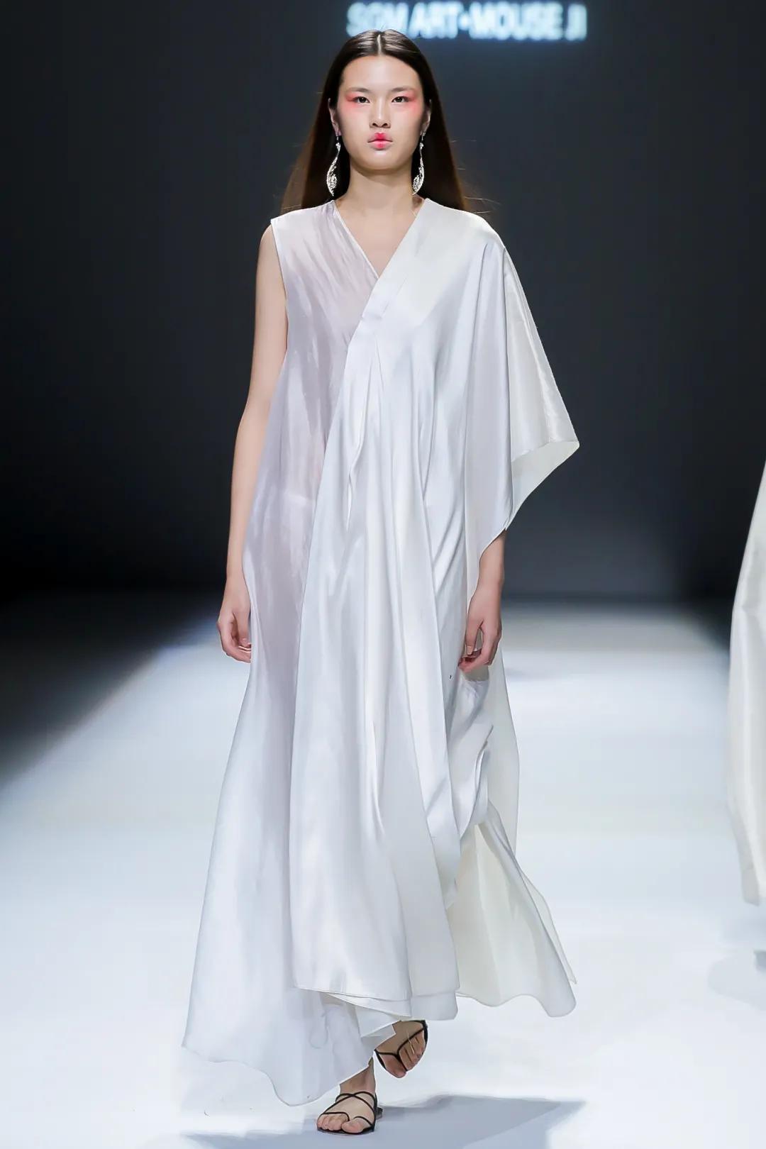 趋势 | 2021春夏中国国际时装周流行设计手法及元素分析