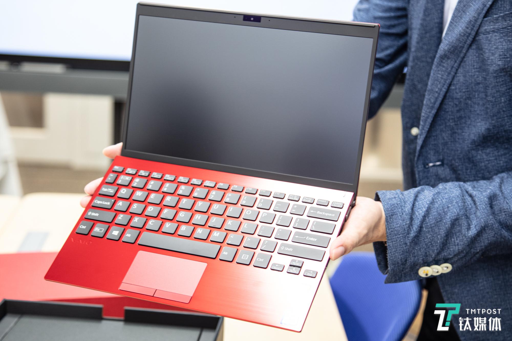 商务小钢炮体验vaiosx12笔记本圆了心中的白月光钛极客