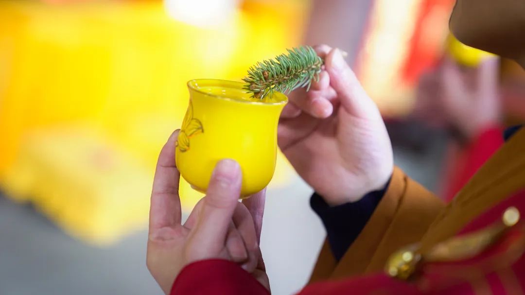 用冷水还是开水?