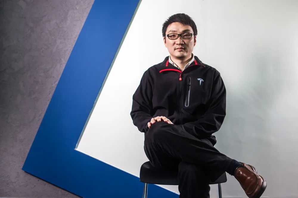 拼多多的关键时刻黄峥为何拿出千亿身家并卸任ceo