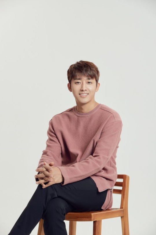 继车胜元之后姜栋元孙湖竣也在去年与yg娱乐续约