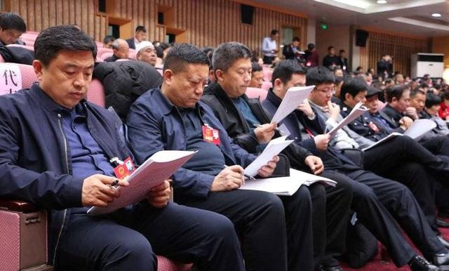 陪你看两会枣庄市人民检察院检察长张敬艳作报告