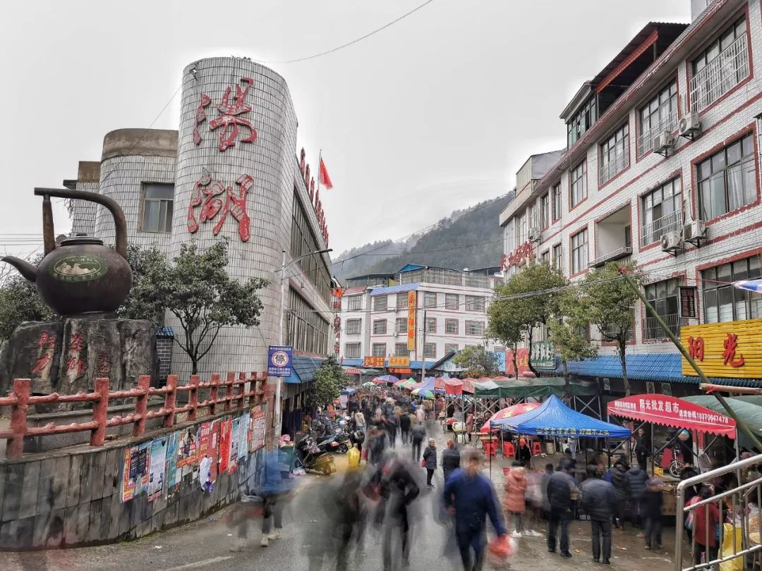 郑白莉汤湖集市一个充满客家风情的地方