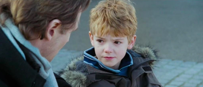 还记得《真爱至上》里的小男孩sam吗,他现在长这样