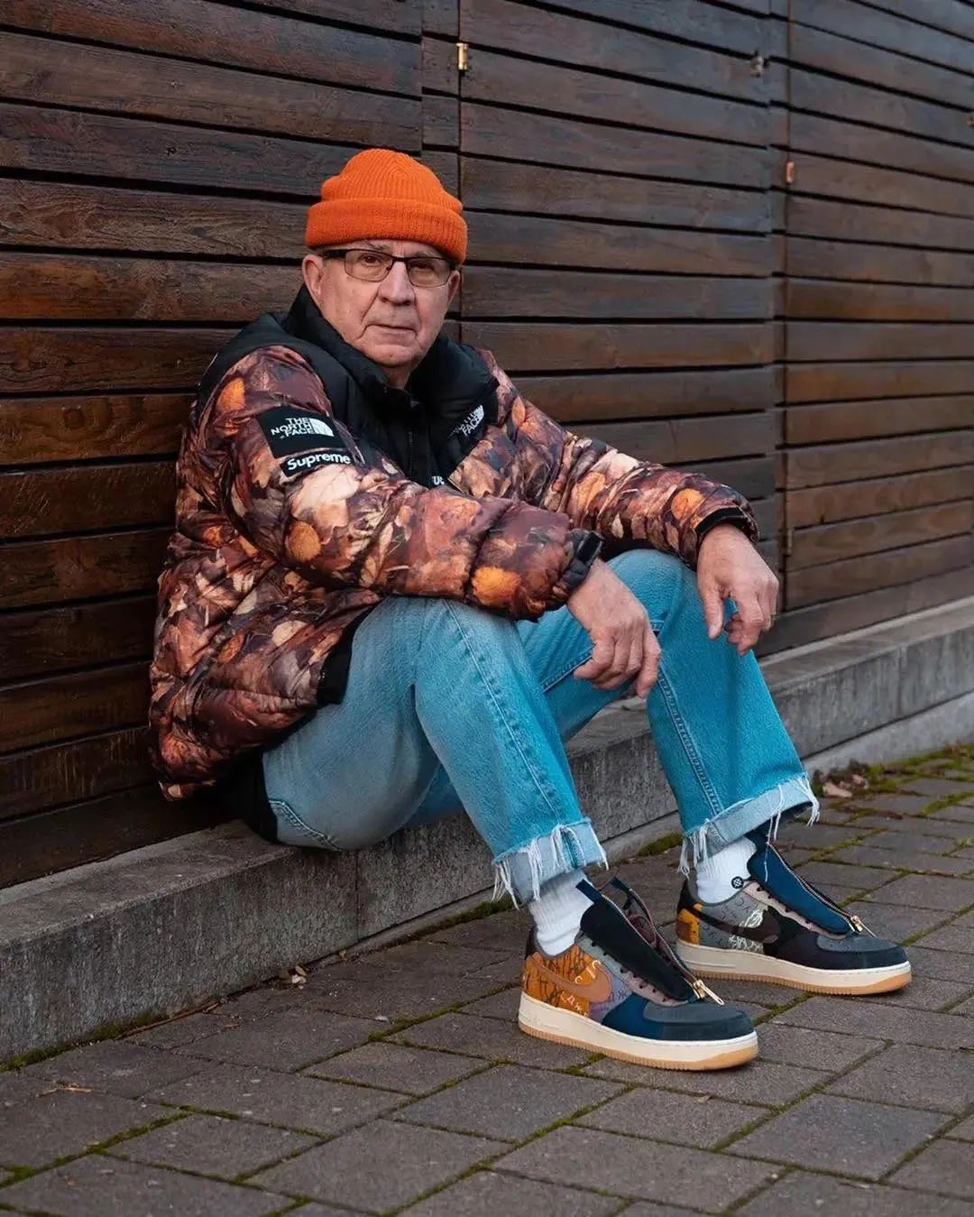 74岁最潮爷爷爆红秒杀小鲜肉100万人在线追更这就是我想象中老了的