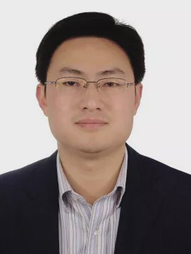 叶和彬表示,感谢组织的关心和培养,感谢各级领导和广