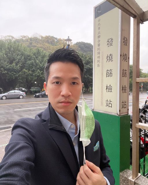 见完蔡英文 他突然致歉 头晕 喉咙肿 凤凰网