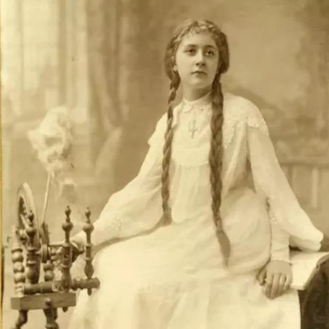 阿加莎·克里斯蒂:侦探界的玛丽苏,文学圈的傻白甜,天生自带琼瑶基因!