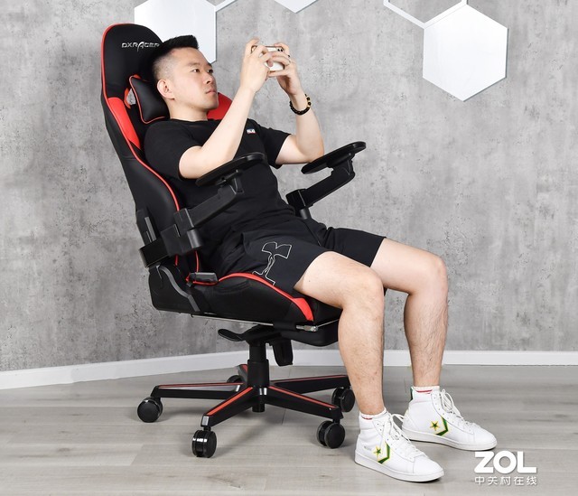 DXRacer迪锐克斯手游电竞椅评测 专业更舒适