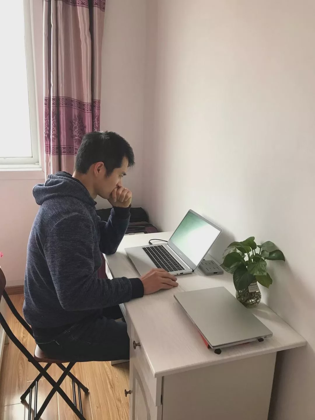 老师们在家办公的"真面目"终于曝光了!