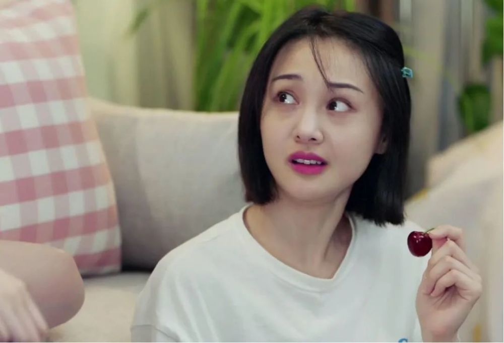 《演员请就位》里,因为心情不好,根本不理和她搭档的任嘉伦.