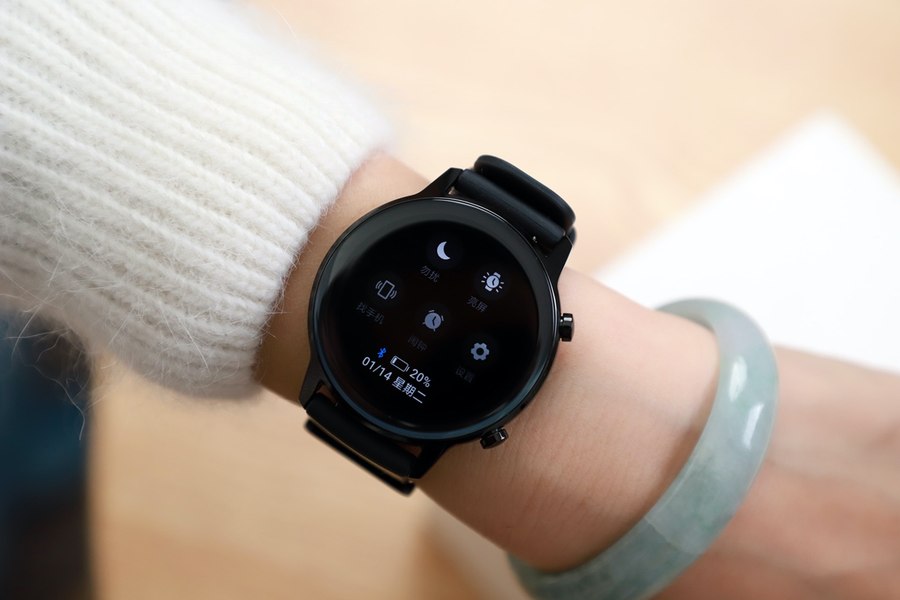 适合情侣的新春礼物荣耀magicwatch2手表42mm体验