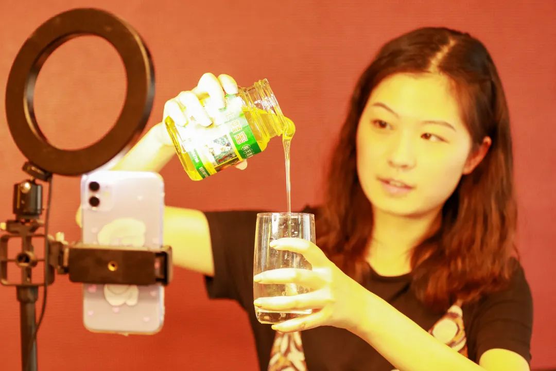 直播带货人气高吗