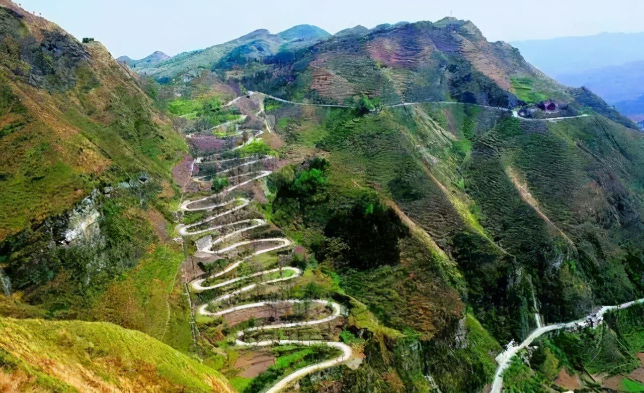 丘吉尔自私,滇缅公路中断970天,1500架美军运输机坠毁驼峰航线