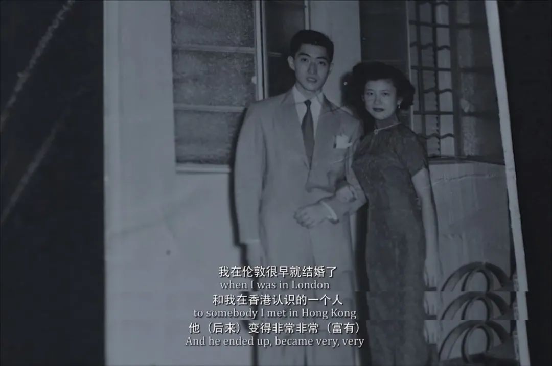 是的.她跟妹妹周采茨一样,18岁就怀孕生下了孩子.
