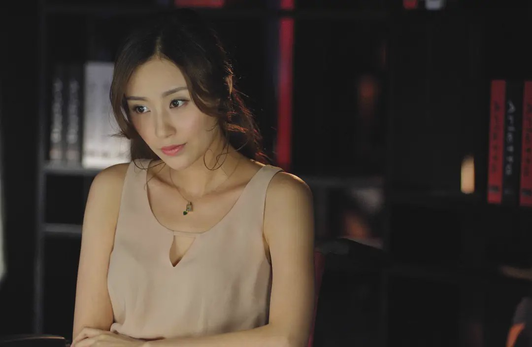 女主角勾引全剧组?男星曝"圈内秘辛",却暴露自己浪子本性