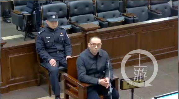 武汉地铁原董事长周少东受审伙同胞弟受贿282万