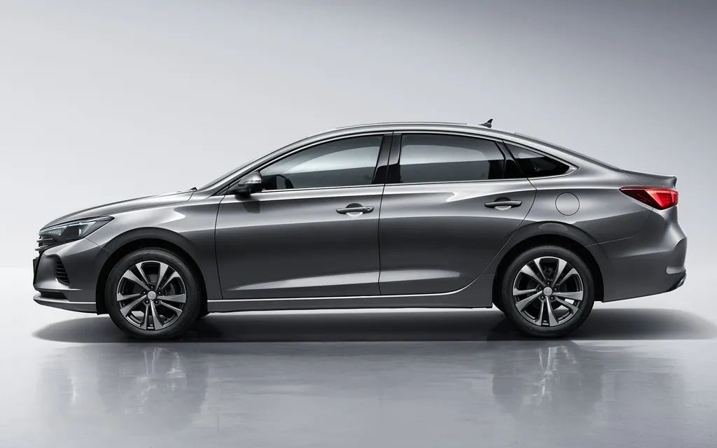 长安逸动plus预售7.29万元起,有入手的冲动了吗?