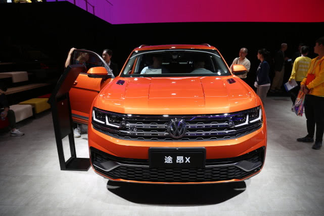 上汽大众途昂x40万级别旗舰豪华运动型suv车展实拍