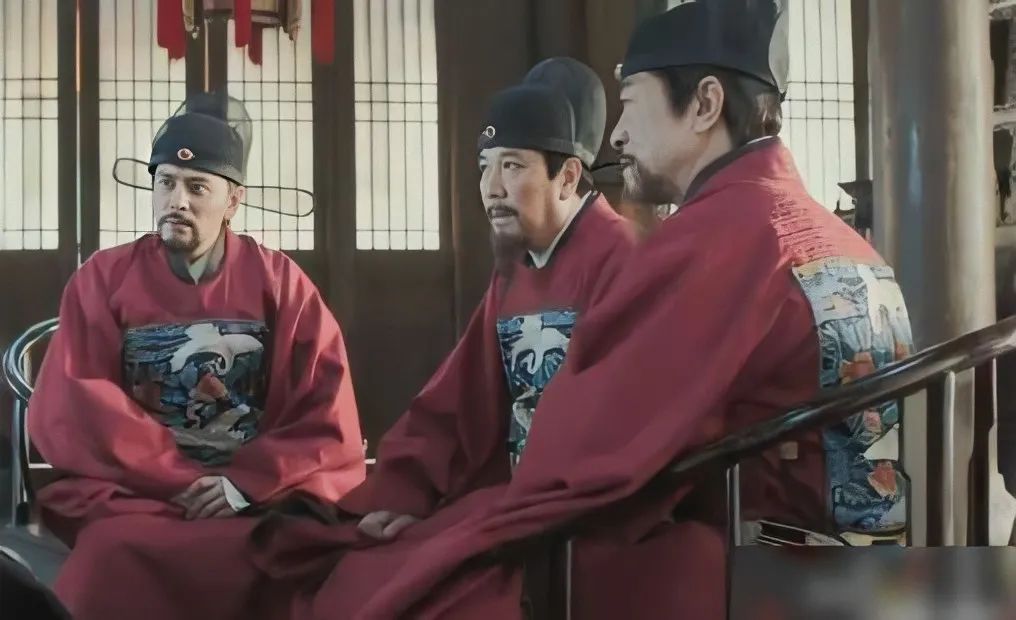 杨溥,杨荣,杨士奇这三个人,乃是公认的贤臣,但王琼抬杠道,他们虽然"