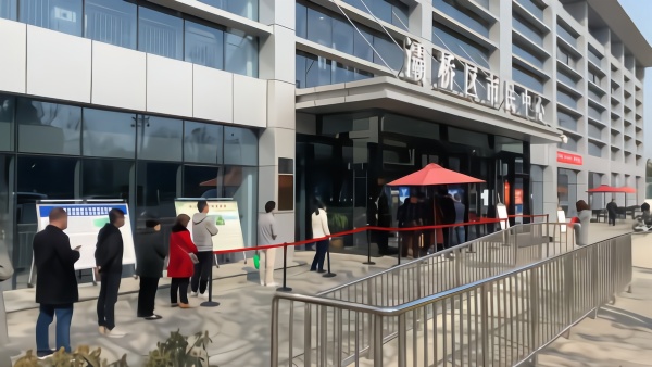 西安一民政局实行预约办理，离婚排至月底
