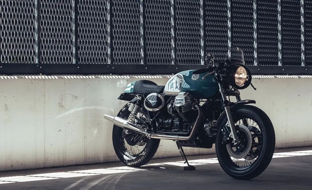 天空般蔚蓝的复古情怀——moto guzzi 850 t3