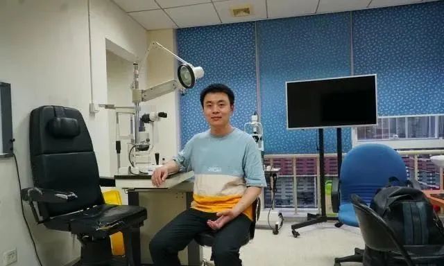 再上热搜!被患者砍伤的陶勇医生复诊,他是个什么样的人?__凤凰网