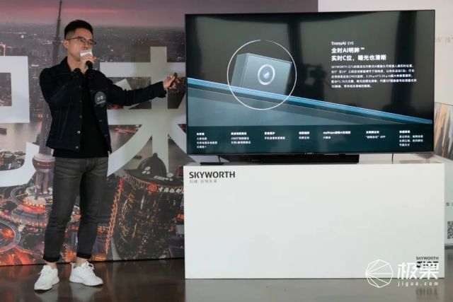 爆款8K电视创维Q71品鉴:分辨率仅是皮毛,这样观影效果翻倍爽!