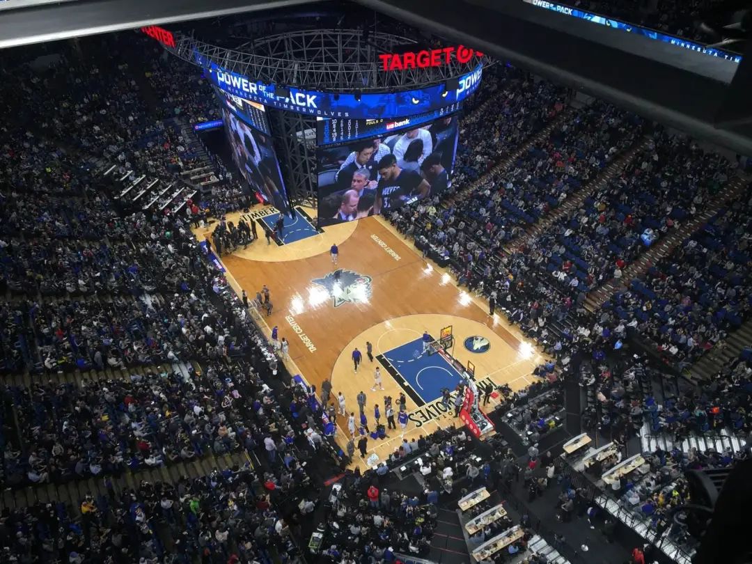 森林狼不会被迁走的原因还有一条,球队的主场标靶中心近期刚刚完成