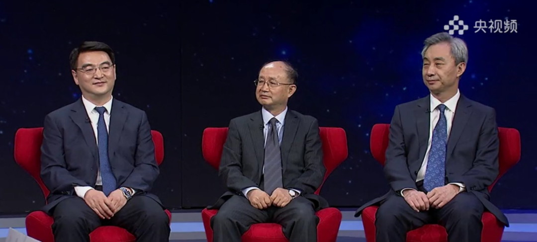 郑忠伟:"我个人认为就是发挥制度优势