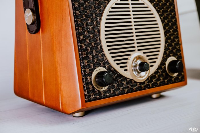 现代电声与古典融合,惠威Classical M4R蓝牙音箱推荐