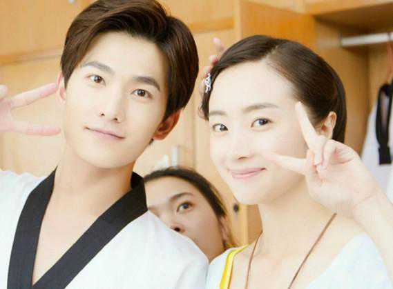 女星出道与杨洋演情侣,谭松韵为她作配,搭档易烊千玺还火不起来