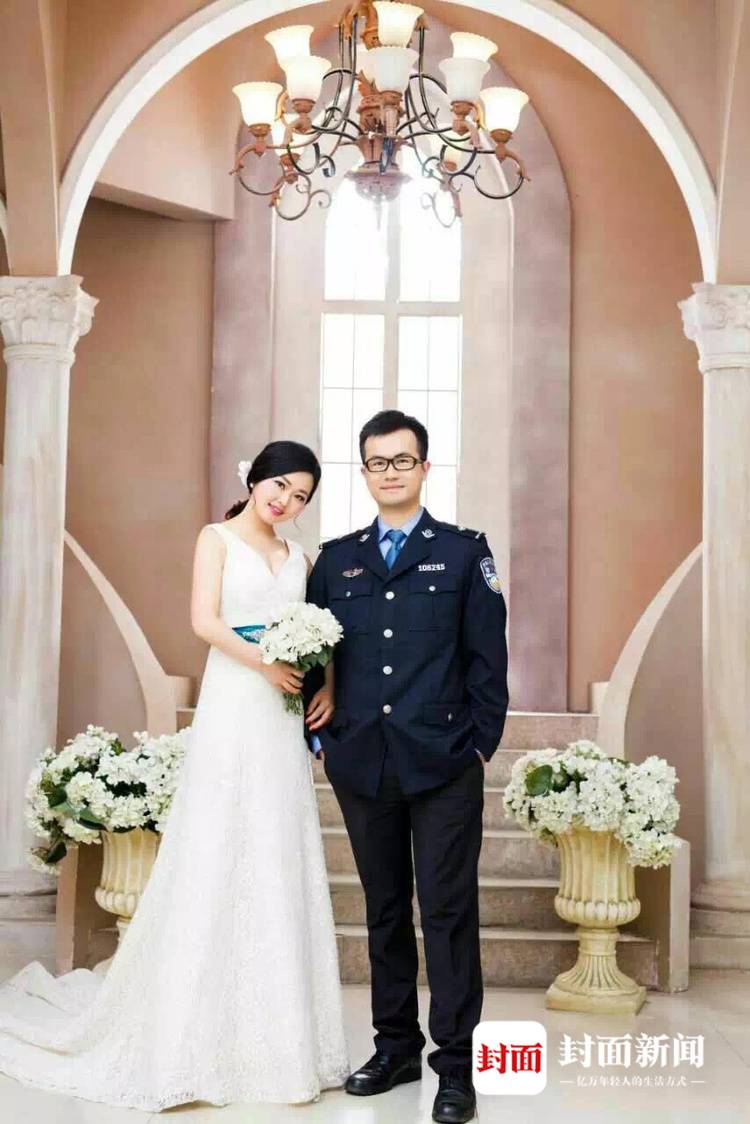 陈佳宁和妻子陈锐