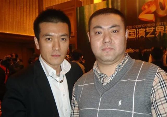杨子高调晒家中价值上亿黄花梨,却被嘲吃哥哥“软饭”_凤凰网