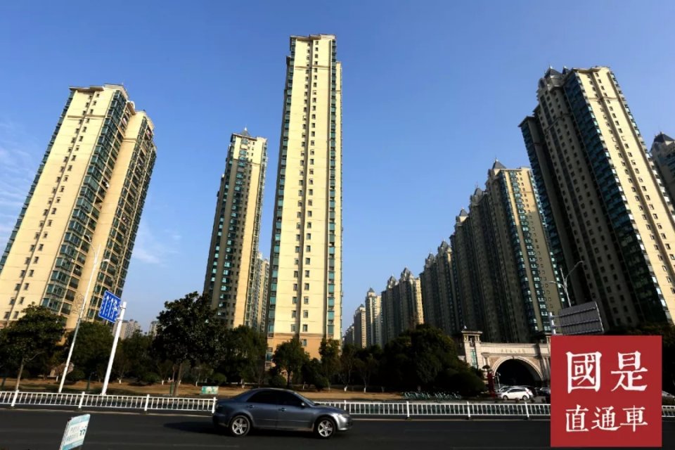 房地对gdp贡献_第三产业对gdp贡献图(2)