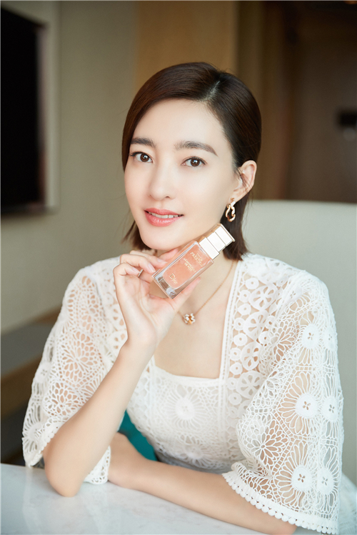 dior迪奥挚献女神节必败清单让她绽放玫瑰美肌