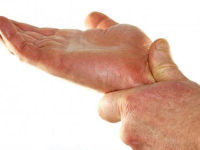 治療 腱鞘炎 【腱鞘炎の最新治療】ばね指・ドケルバン病の専門医は「手外科」｜MYWELL