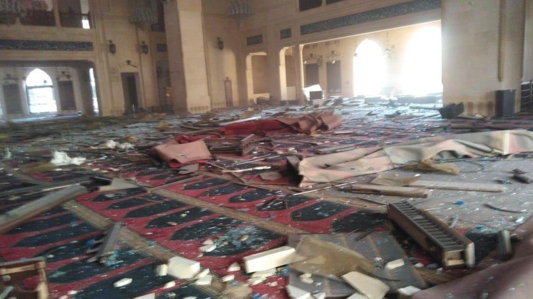 穆罕默德·阿明清真寺内部一片狼藉。  推特截图