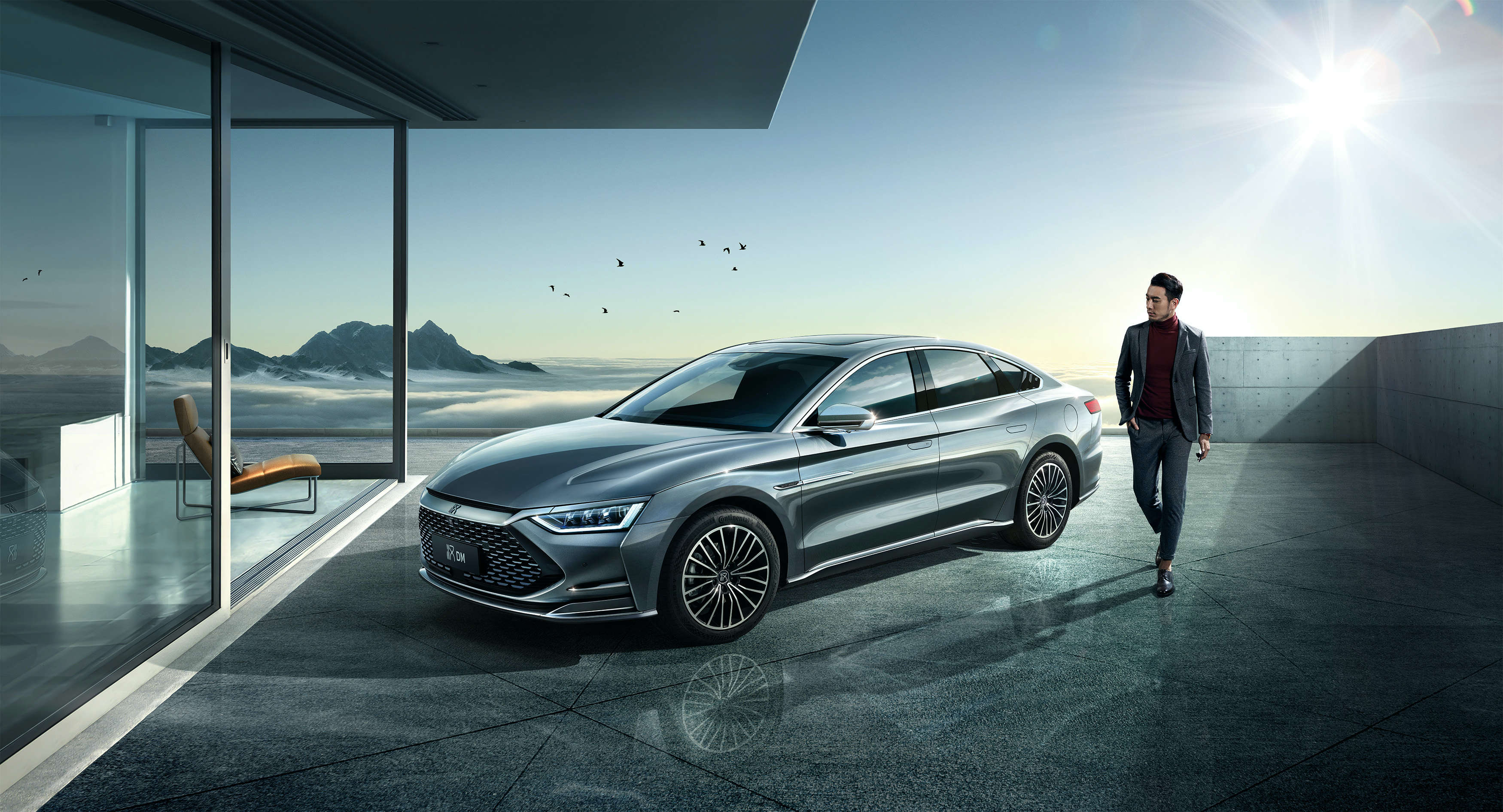 比亚迪旗舰轿车汉正式上市售价2198万元起