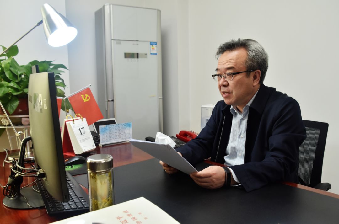 吴仰东牢固树立绿水青山就是金山银山的理念推动生态环保和经济发展两