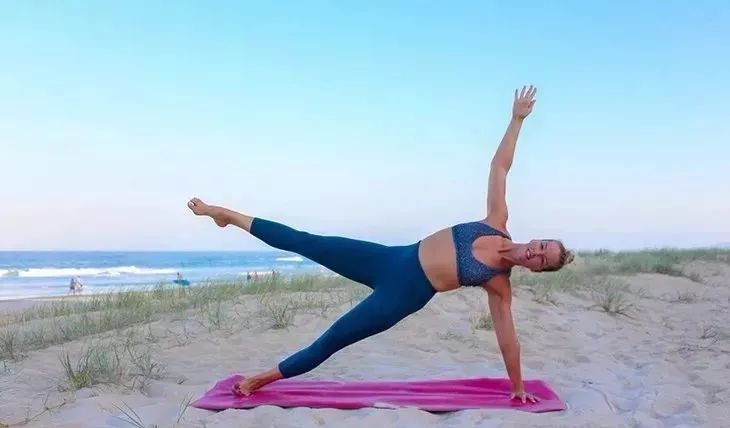 练完瀑布汗的瑜伽序列榨干你的多余脂肪瘦够了再说