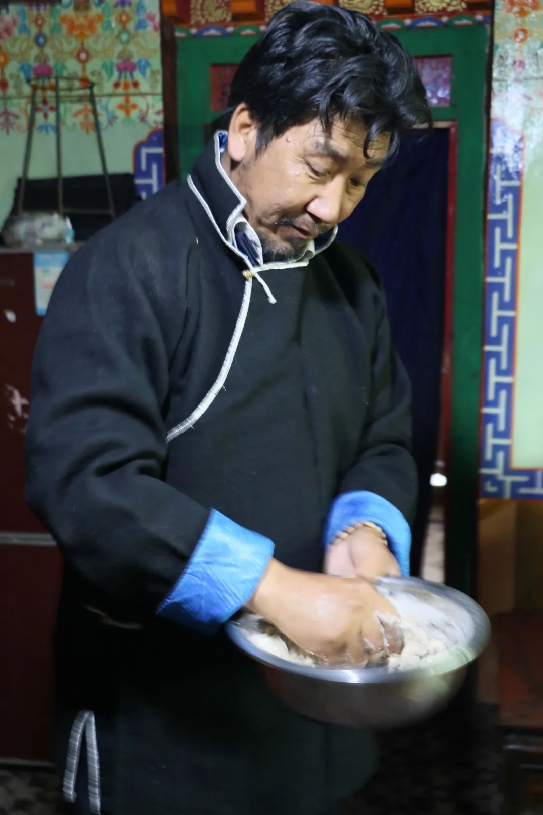 拉萨地区藏族人一日三餐的美食