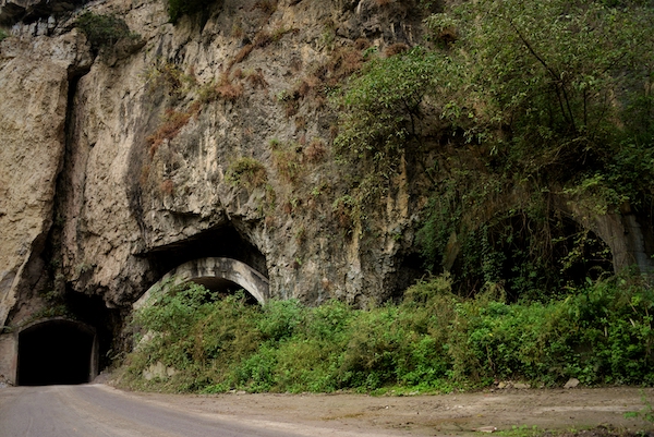二十世纪七十年代竣工的大型国家战备仓库库门