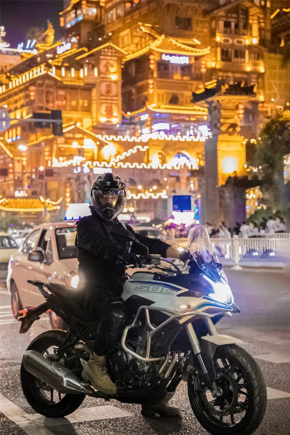 如何用一天时间环球摩旅?